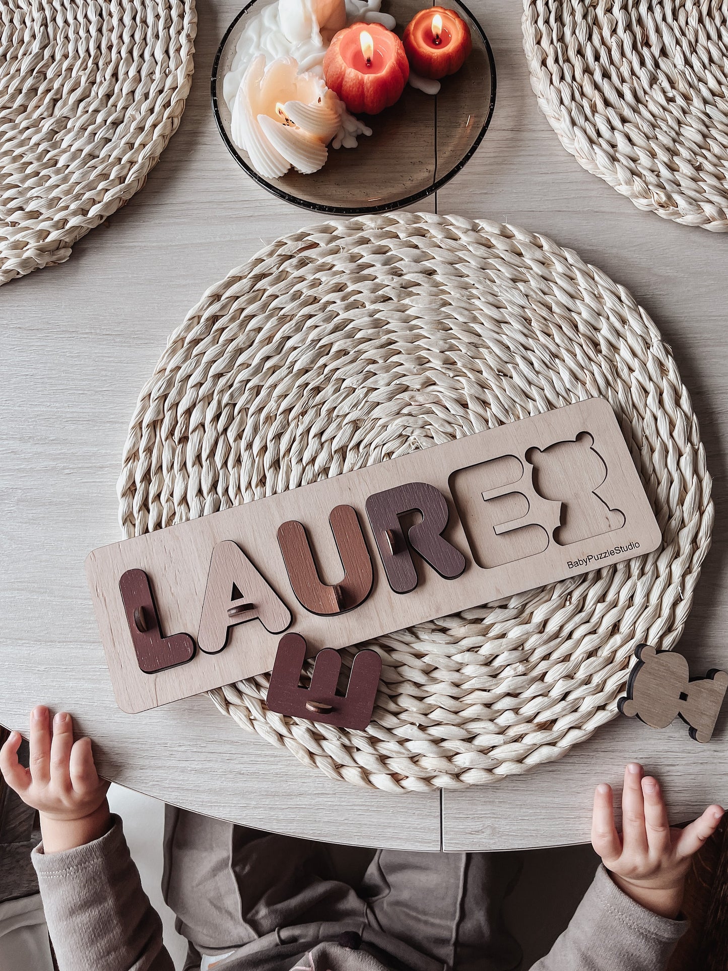Puzzle de nom Montessori personnalisé pour bébé